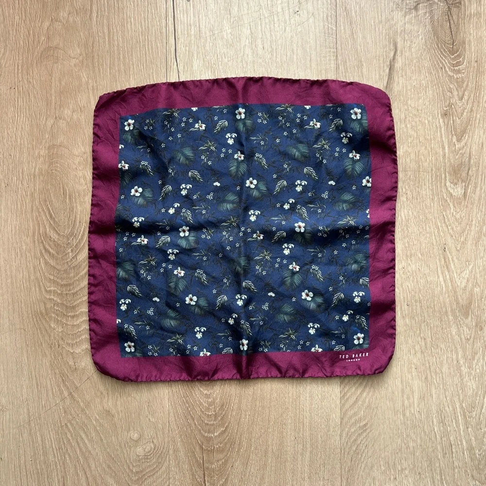 Like New, Ted Baker London Silk Pocket Square. - Picture 2 of 3